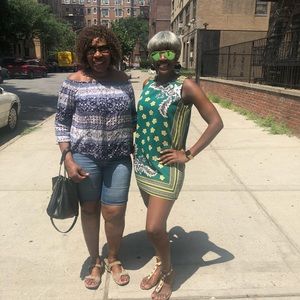 Green sleeveless dress